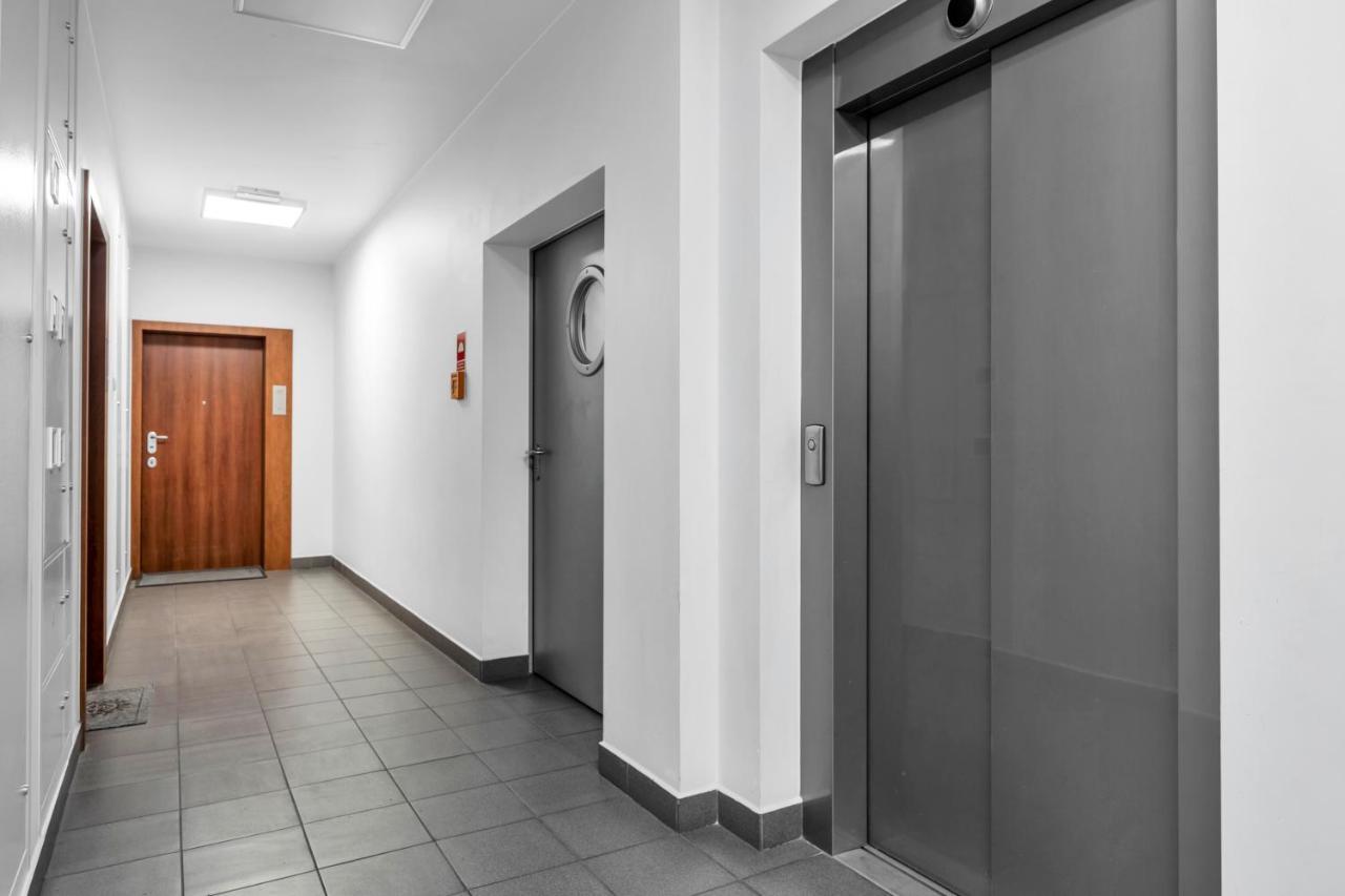 1Br New Apt 20Min Centre Parking Warszawa Eksteriør billede